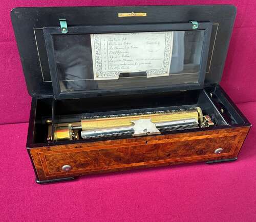 Victorian Music Box Circa 1875. 8 Airs Musical Box