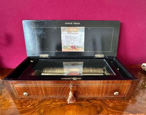 Music Box Circa 1860. 12 Aire Musical Box.