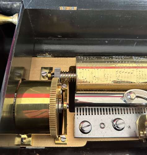 Victorian Cylinder, Music Box. Circa 1880