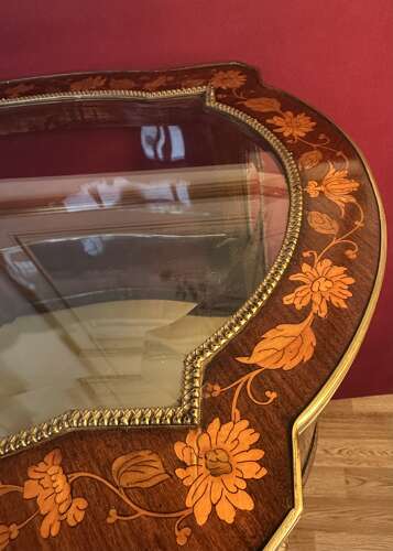 Bijouterie Vitrine Circa 1880. Display Cabinet