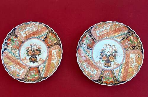 Superb Quality Pair Of Imari Chargers Circa 1890