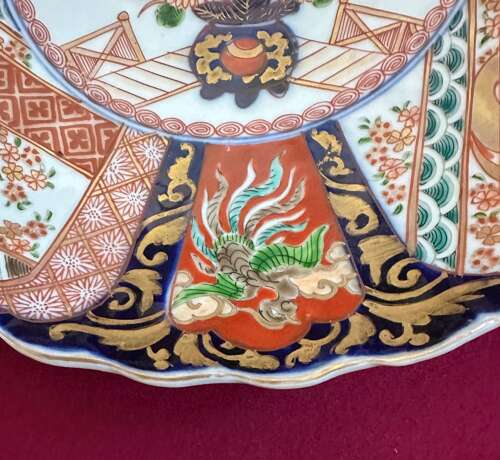 Superb Quality Pair Of Imari Chargers Circa 1890