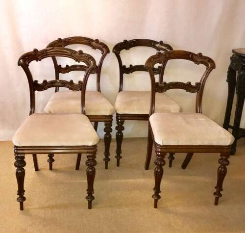 Good Set Of 4 Finely Carved Victorian Chairs