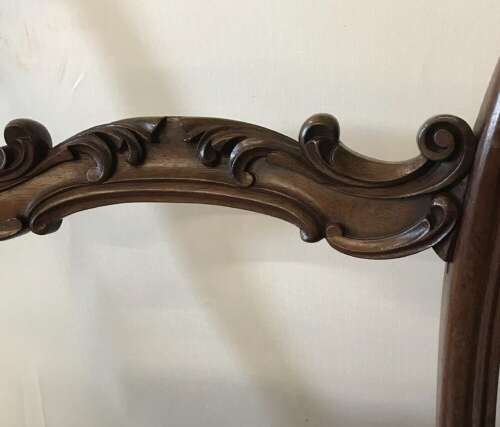 Good Set Of 4 Finely Carved Victorian Chairs