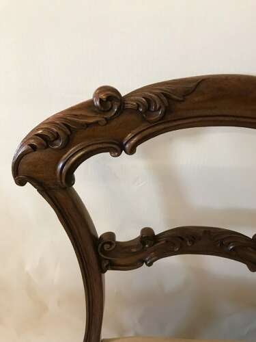 Good Set Of 4 Finely Carved Victorian Chairs