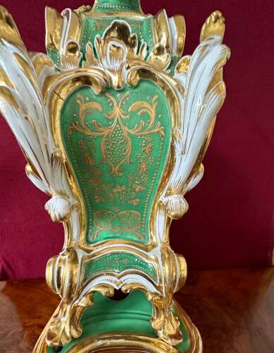 An Early 19th Century Porcelain French Mantle Clock. Circa 1840