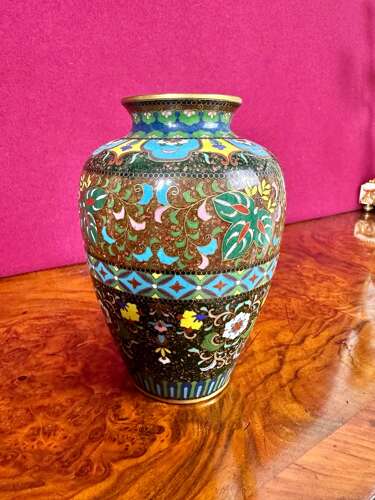 Fine, Cloisonn Vase Circa 1900. Japanese Vase. Meiji Q