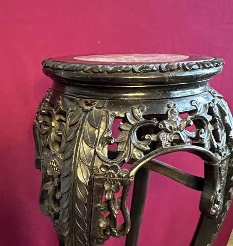 A Chinese Planter Circa 1910.jardiniere Stand. Pedestal.