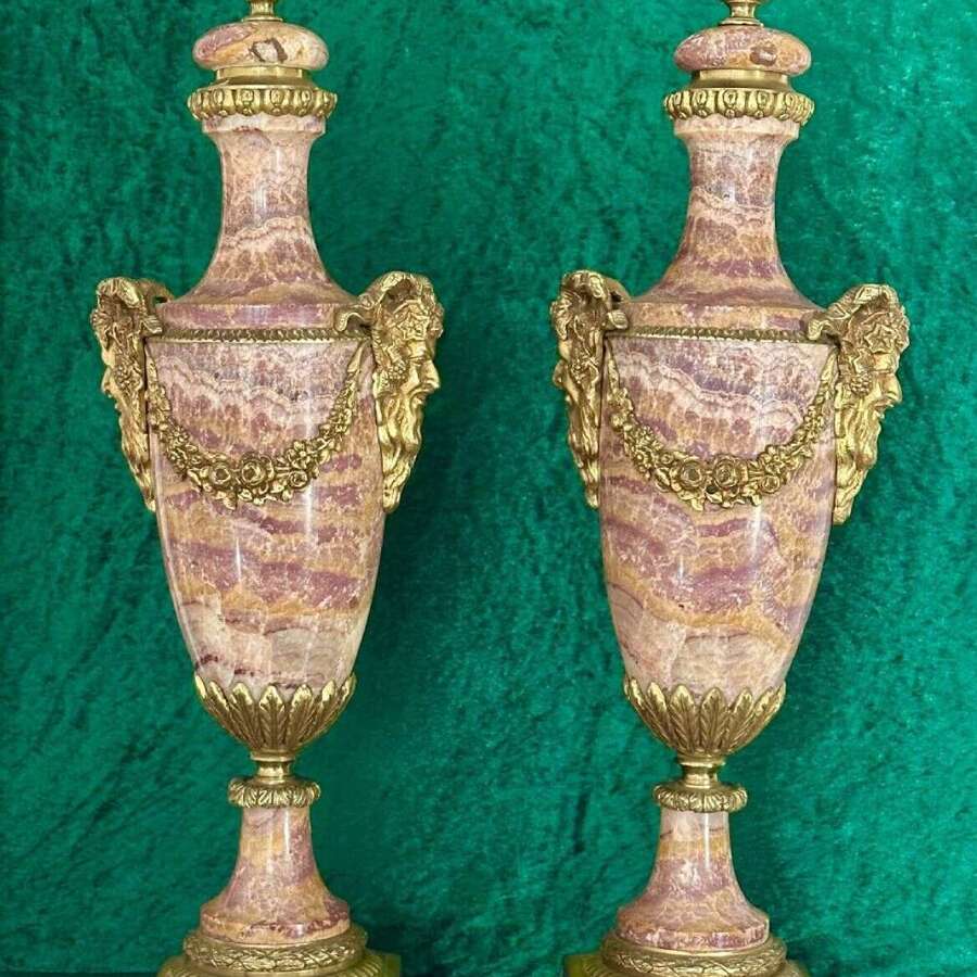 Grand Tour. Pair Of Cassolettes. Marble Vases