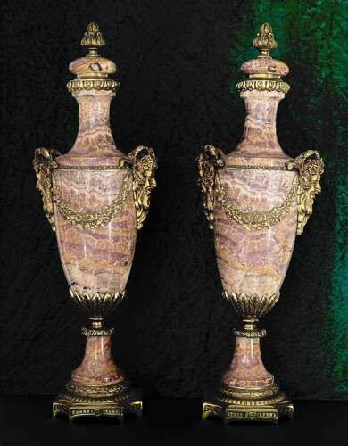 Grand Tour. Pair Of Cassolettes. Marble Vases