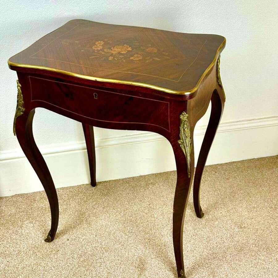 Victorian Poudreuse Circa 1880. Work Table. Or Dressing Table
