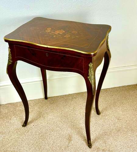 Victorian Poudreuse Circa 1880. Work Table. Or Dressing Table