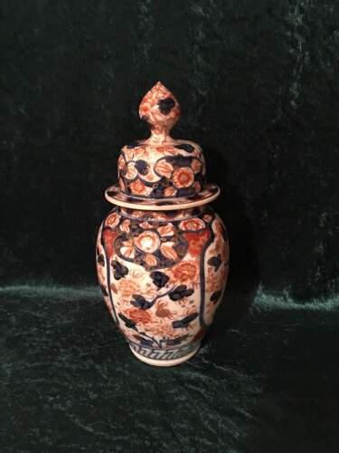 Decorative Imari Vase And Cover Circa 1910