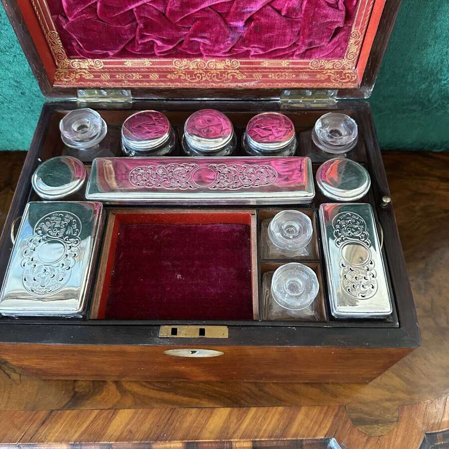 Victorian Jewellery/travelling box