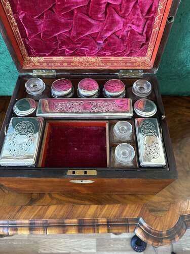 Victorian Jewellery/travelling box