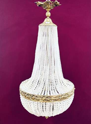 Good & large fine quality crystal chandelier